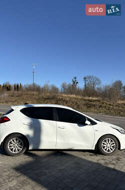 Хэтчбек Kia Ceed 2012 в Львове