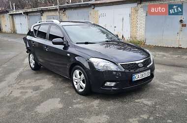 Универсал Kia Ceed 2010 в Киеве