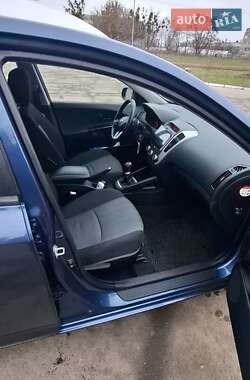 Универсал Kia Ceed 2011 в Киеве