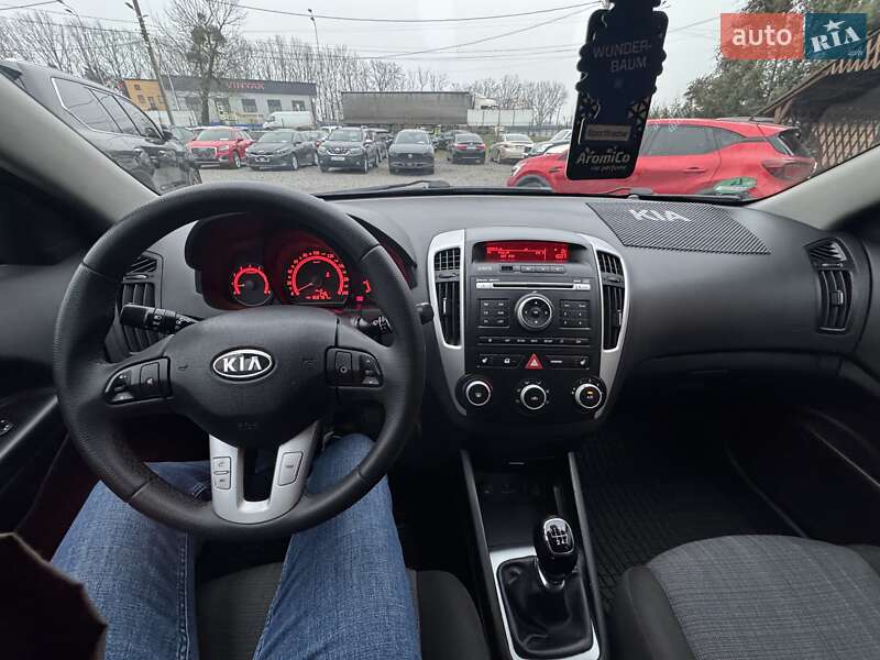 Универсал Kia Ceed 2009 в Виннице фото 24 Универсал Kia Ceed 2009 в Виннице