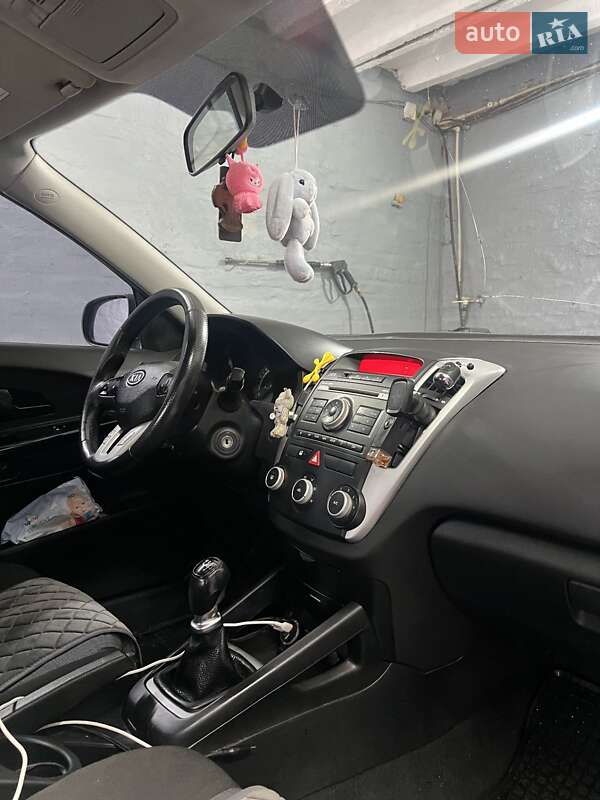 Хетчбек Kia Ceed 2010 в Ніжині