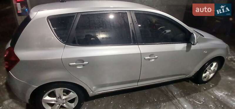 Хетчбек Kia Ceed 2008 в Бучі