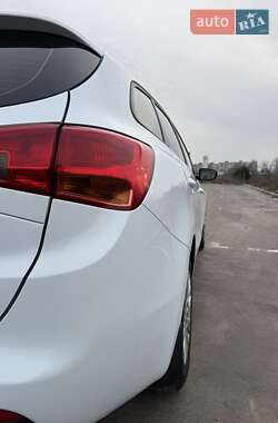 Універсал Kia Ceed 2013 в Дніпрі