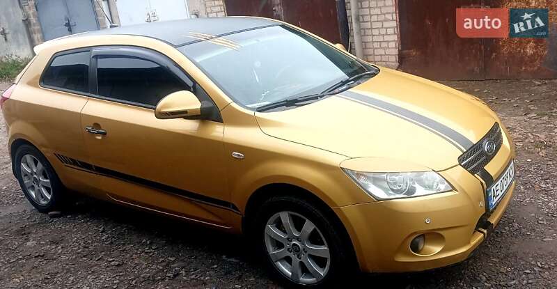 Хетчбек Kia Ceed 2008 в Кривому Розі фото 3 Хетчбек Kia Ceed 2008 в Кривому Розі