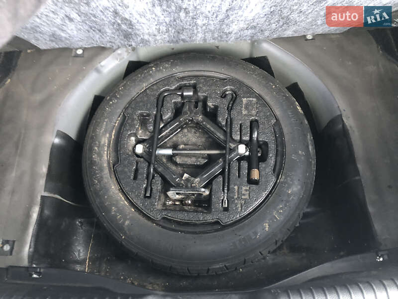 Хэтчбек Kia Ceed 2015 в Киеве