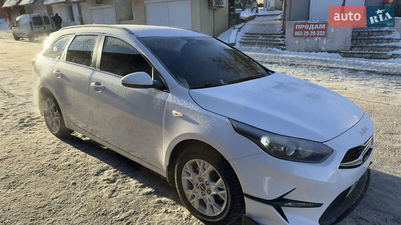 Универсал Kia Ceed 2023 в Киеве