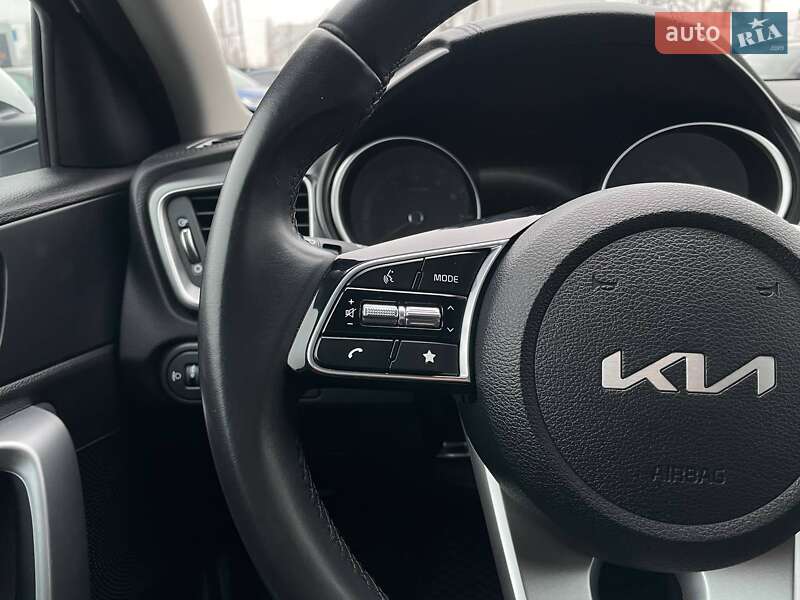 Универсал Kia Ceed 2022 в Киеве