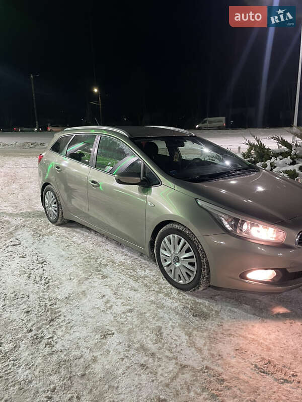 Універсал Kia Ceed 2013 в Житомирі