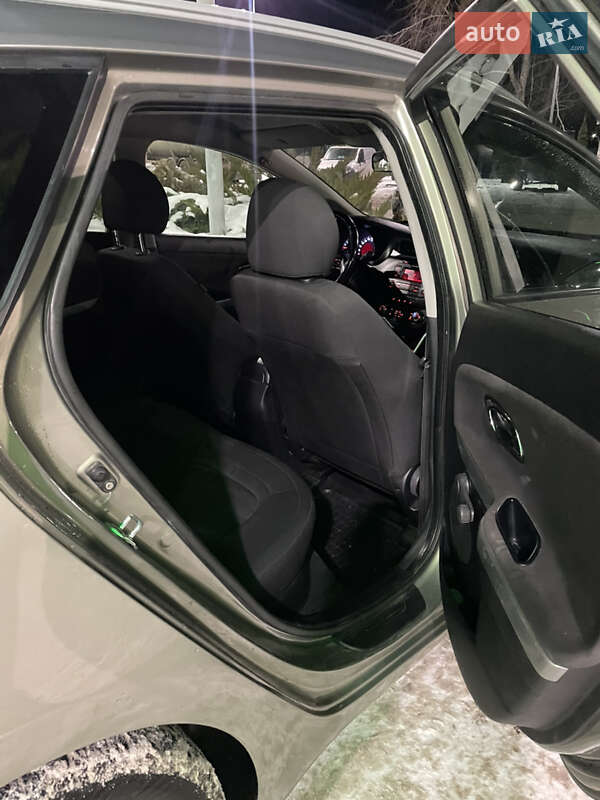 Універсал Kia Ceed 2013 в Житомирі