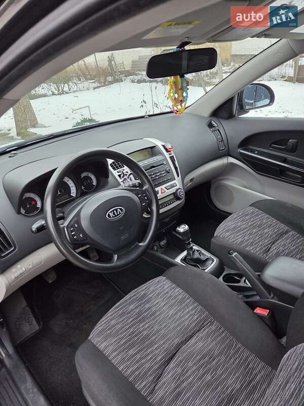 Универсал Kia Ceed 2008 в Тальном