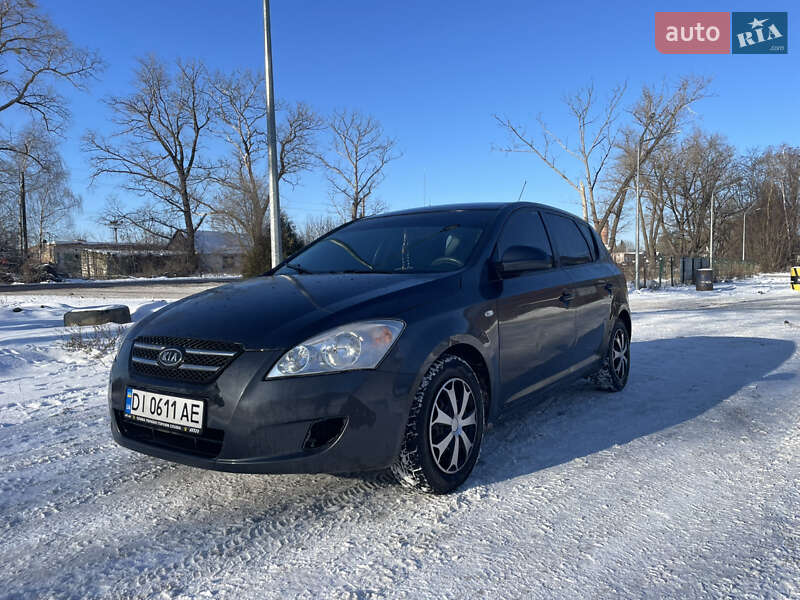 Хэтчбек Kia Ceed 2008 в Коростене фото 6 Хэтчбек Kia Ceed 2008 в Коростене
