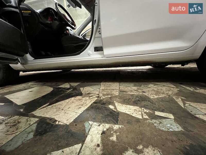 Универсал Kia Ceed 2011 в Киеве