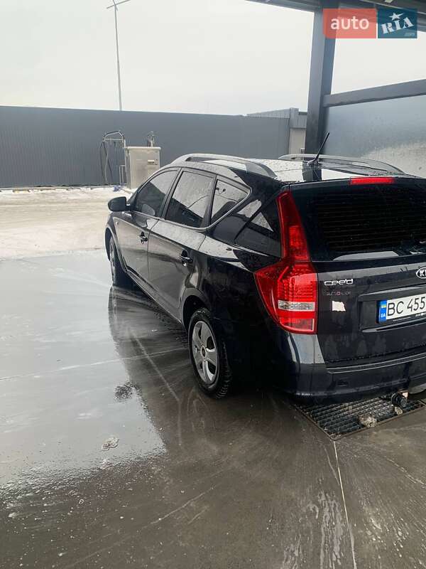 Універсал Kia Ceed 2011 в Винниках фото 3 Універсал Kia Ceed 2011 в Винниках