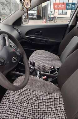 Универсал Kia Ceed 2010 в Красном