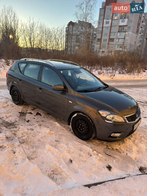 Універсал Kia Ceed 2011 в Тернополі