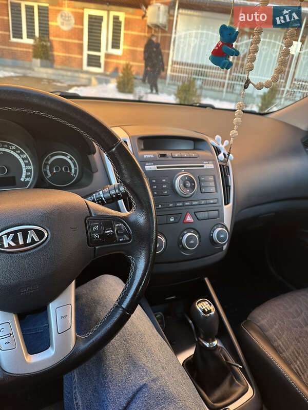 Універсал Kia Ceed 2011 в Тернополі