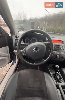 Хэтчбек Kia Ceed 2007 в Полтаве