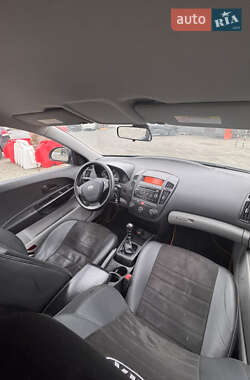 Хэтчбек Kia Ceed 2007 в Полтаве
