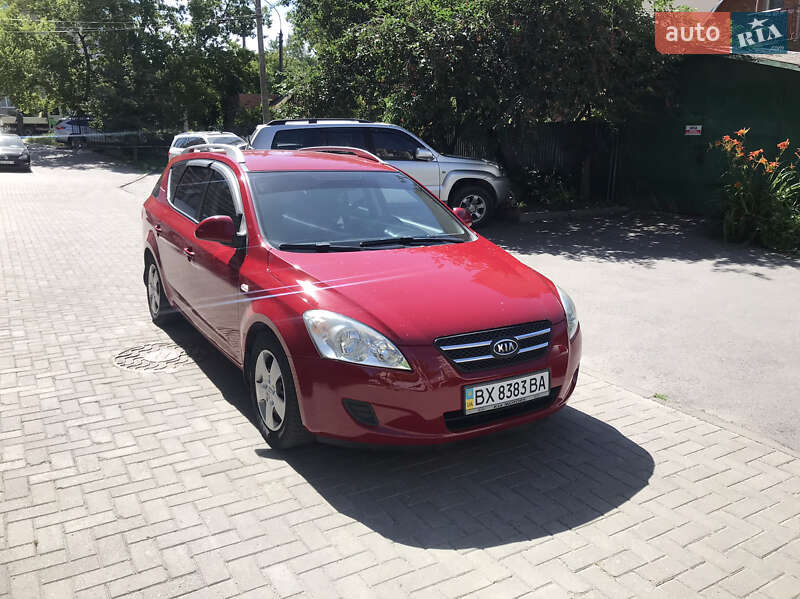 Универсал Kia Ceed 2008 в Хмельницком