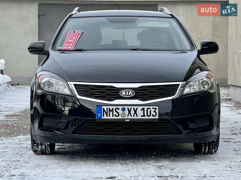 Универсал Kia Ceed 2010 в Умани