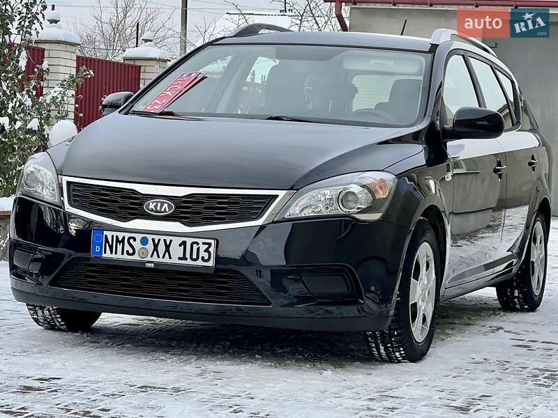 Универсал Kia Ceed 2010 в Умани