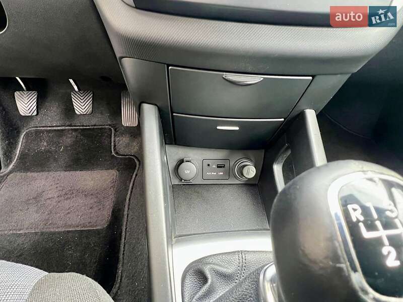 Универсал Kia Ceed 2010 в Умани