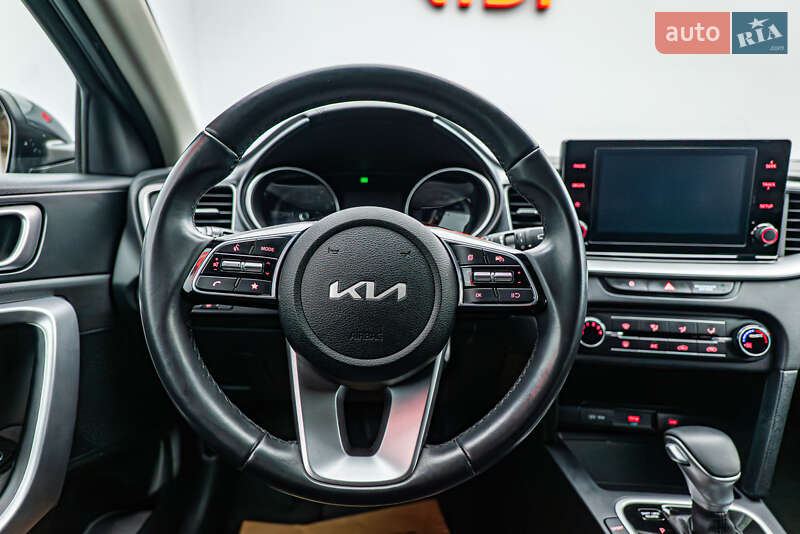 Хэтчбек Kia Ceed 2024 в Киеве