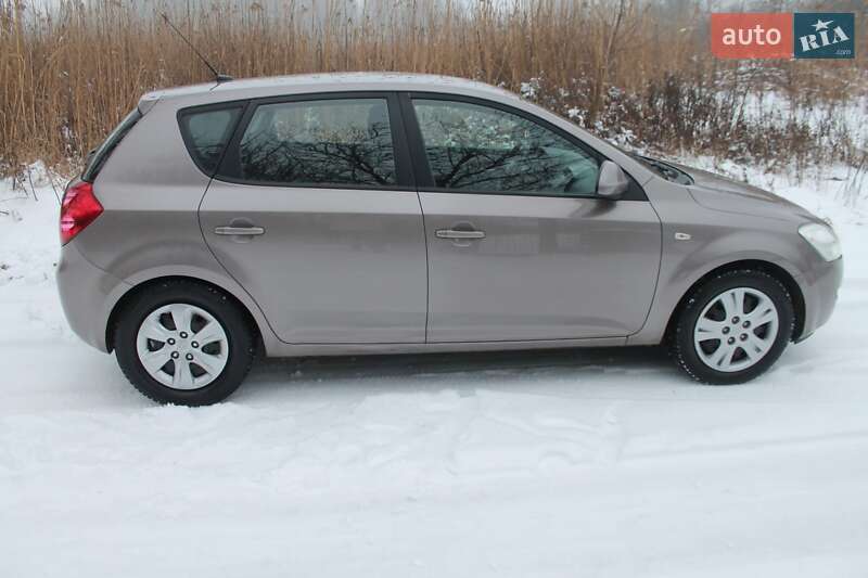 Хэтчбек Kia Ceed 2009 в Белой Церкви фото 25 Хэтчбек Kia Ceed 2009 в Белой Церкви