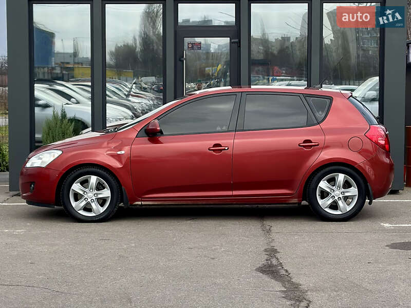 Хэтчбек Kia Ceed 2007 в Кременчуге