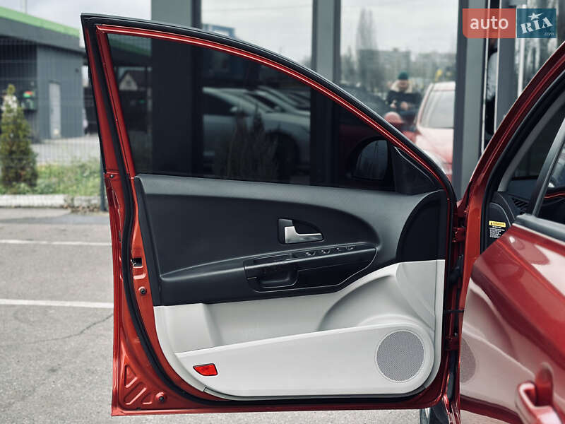 Хэтчбек Kia Ceed 2007 в Кременчуге