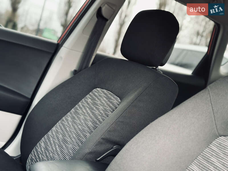 Хэтчбек Kia Ceed 2007 в Кременчуге