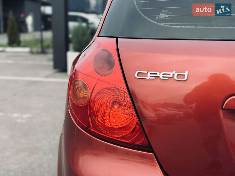 Хэтчбек Kia Ceed 2007 в Кременчуге