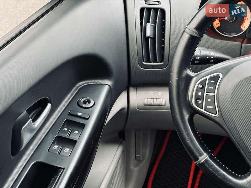 Хэтчбек Kia Ceed 2007 в Кременчуге