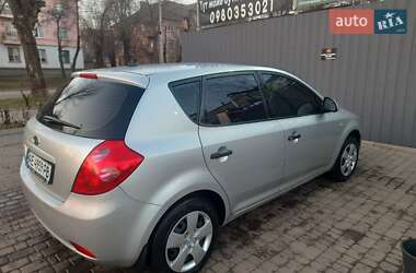 Хэтчбек Kia Ceed 2007 в Кривом Роге