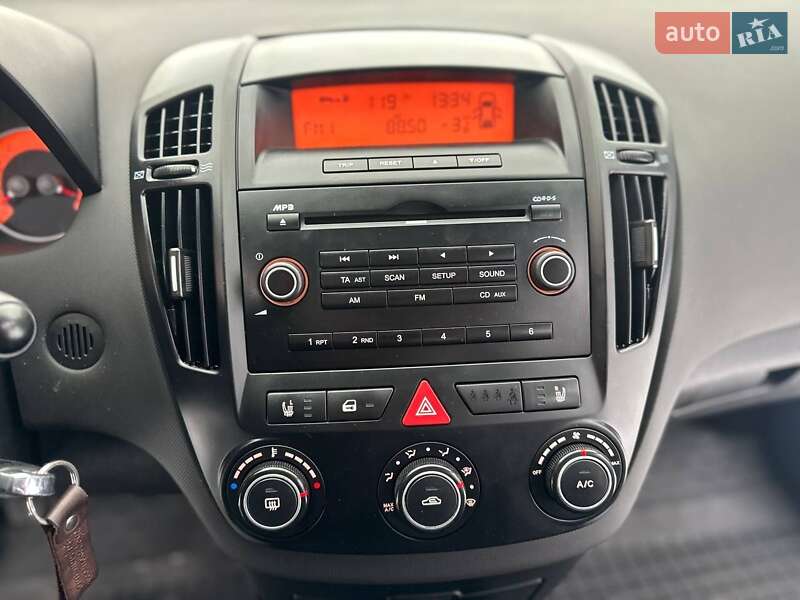 Универсал Kia Ceed 2008 в Житомире