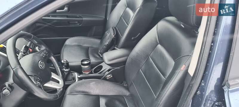 Хетчбек Kia Ceed 2010 в Нововолинську