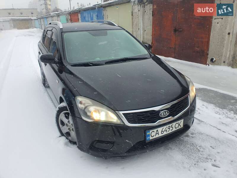 Универсал Kia Ceed 2010 в Киеве
