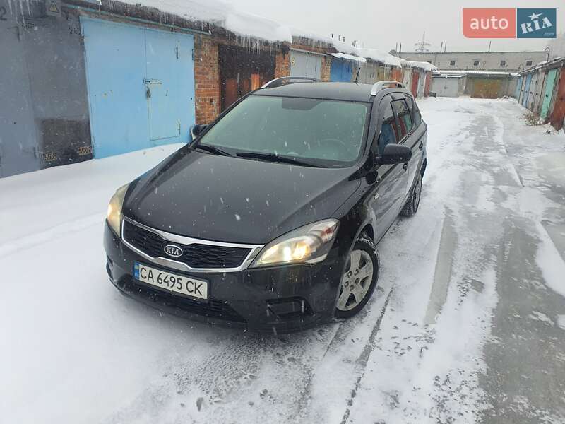 Универсал Kia Ceed 2010 в Киеве