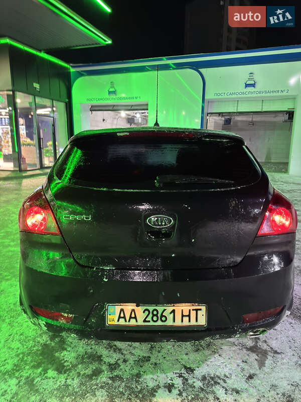 Хэтчбек Kia Ceed 2008 в Киеве