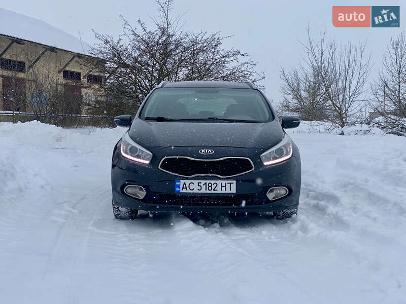 Универсал Kia Ceed 2013 в Луцке фото 3 Универсал Kia Ceed 2013 в Луцке