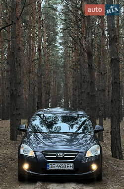 Хэтчбек Kia Ceed 2007 в Николаеве
