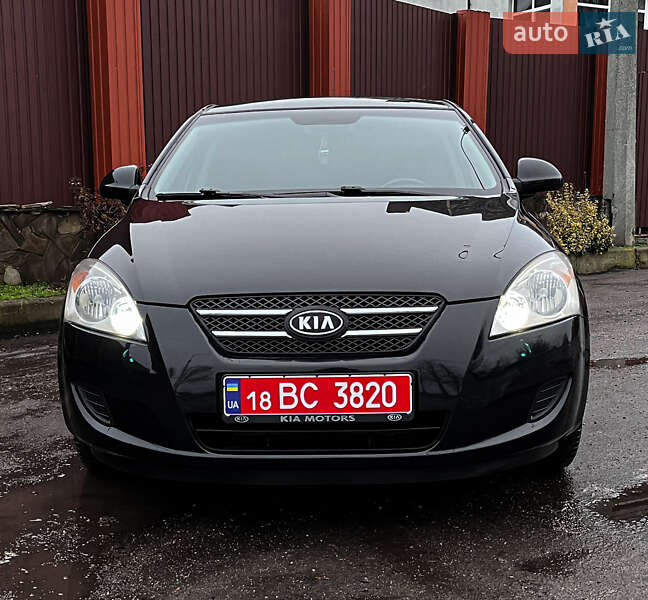 Хэтчбек Kia Ceed 2007 в Черкассах