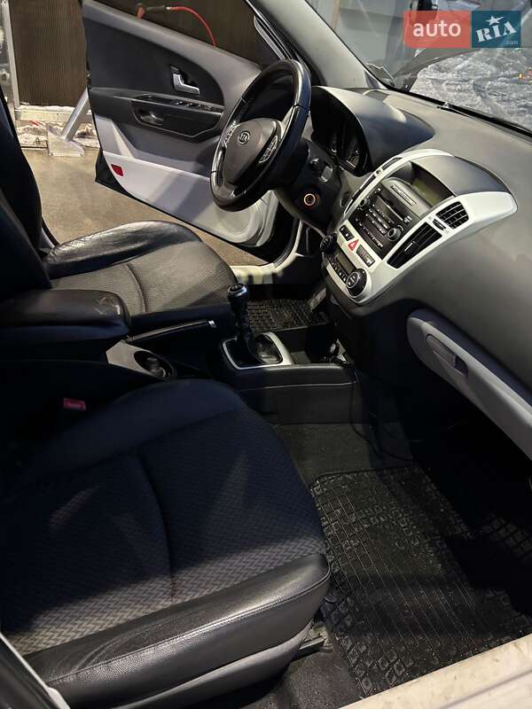 Универсал Kia Ceed 2007 в Полтаве