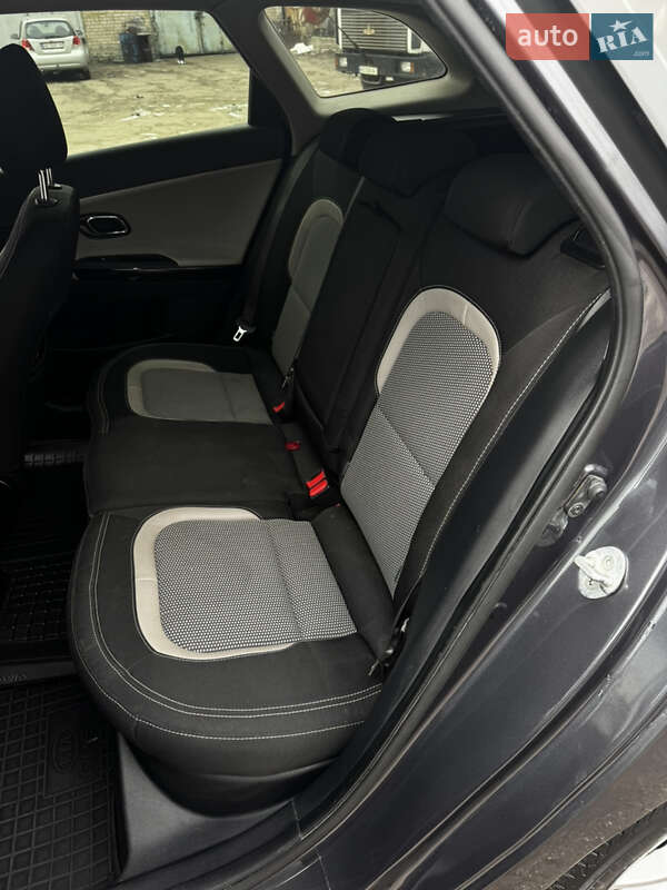 Универсал Kia Ceed 2013 в Кривом Роге