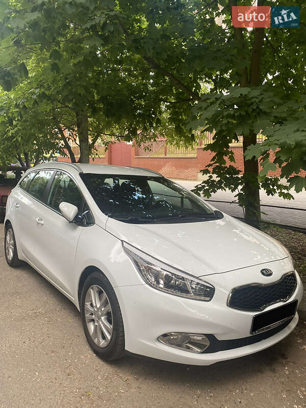 Универсал Kia Ceed 2013 в Львове