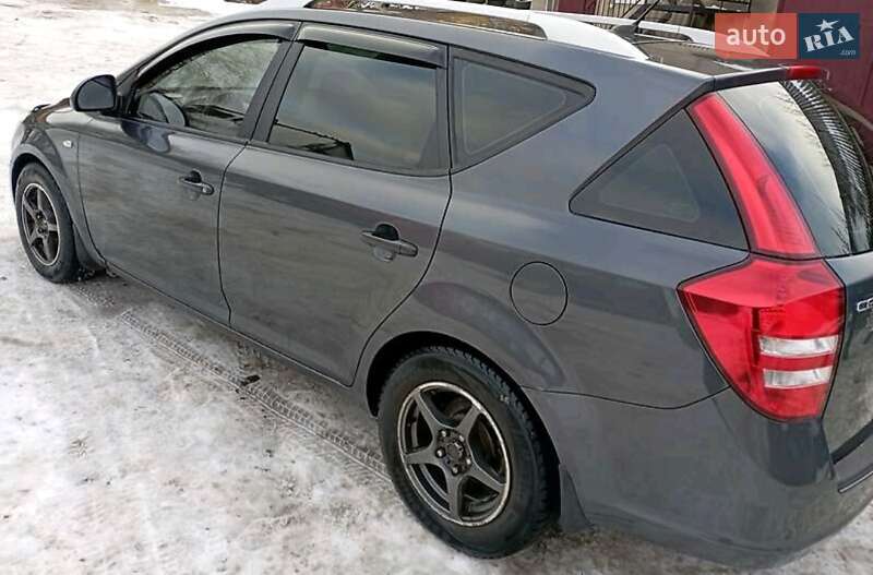 Универсал Kia Ceed 2008 в Житомире фото 4 Универсал Kia Ceed 2008 в Житомире