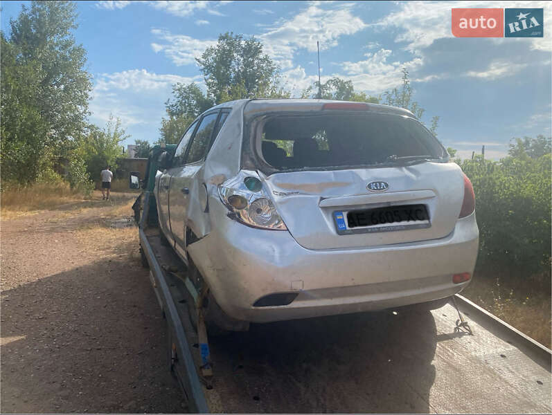 Хетчбек Kia Ceed 2007 в Кривому Розі фото 5 Хетчбек Kia Ceed 2007 в Кривому Розі