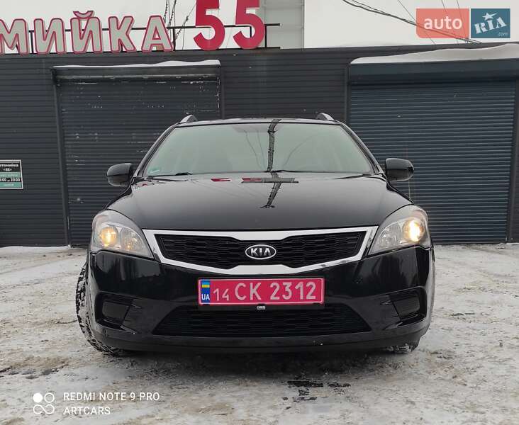 Универсал Kia Ceed 2010 в Каменском