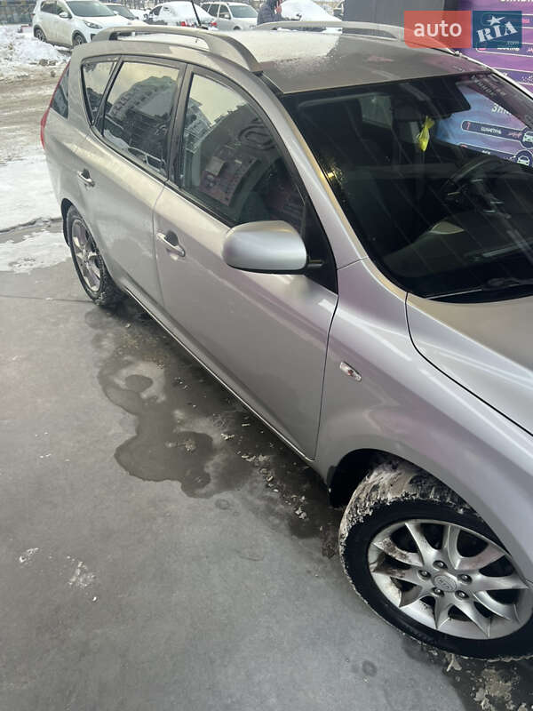 Универсал Kia Ceed 2009 в Львове фото 5 Универсал Kia Ceed 2009 в Львове