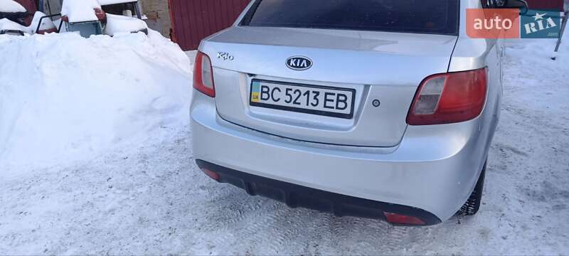 Хетчбек Kia Ceed 2011 в Жовкві